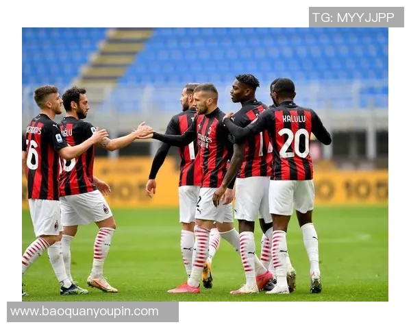 约翰逊与AC米兰的对决揭示足球战术与团队合作的精彩对抗